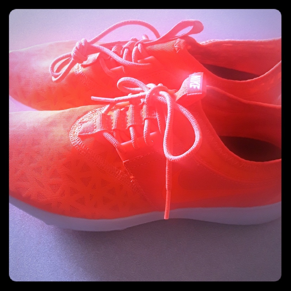 Nike brand new sneakers